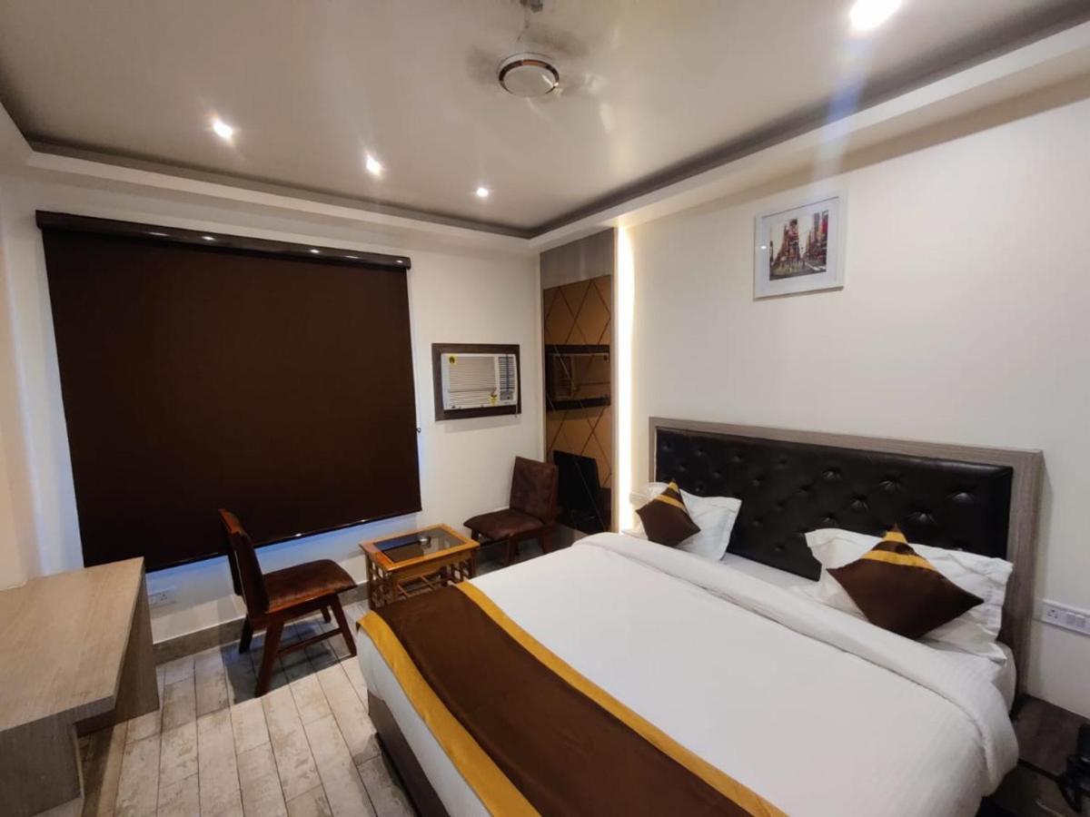 Hotel D Silverleaf Lakhnaú Exteriér fotografie
